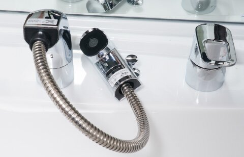 シングルレバー
シャワー水栓