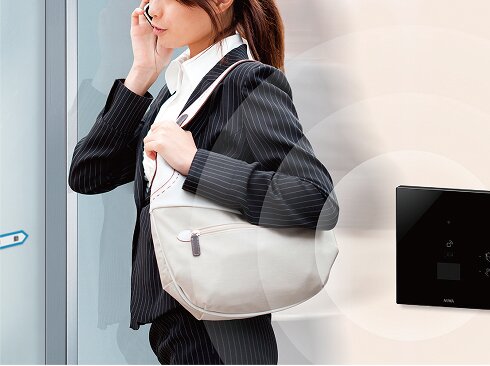 Raccess（ラクセス）ハンズフリーキーシステム