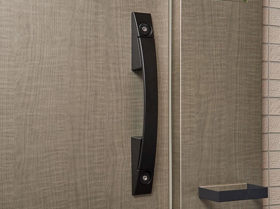 ダブルロックドア