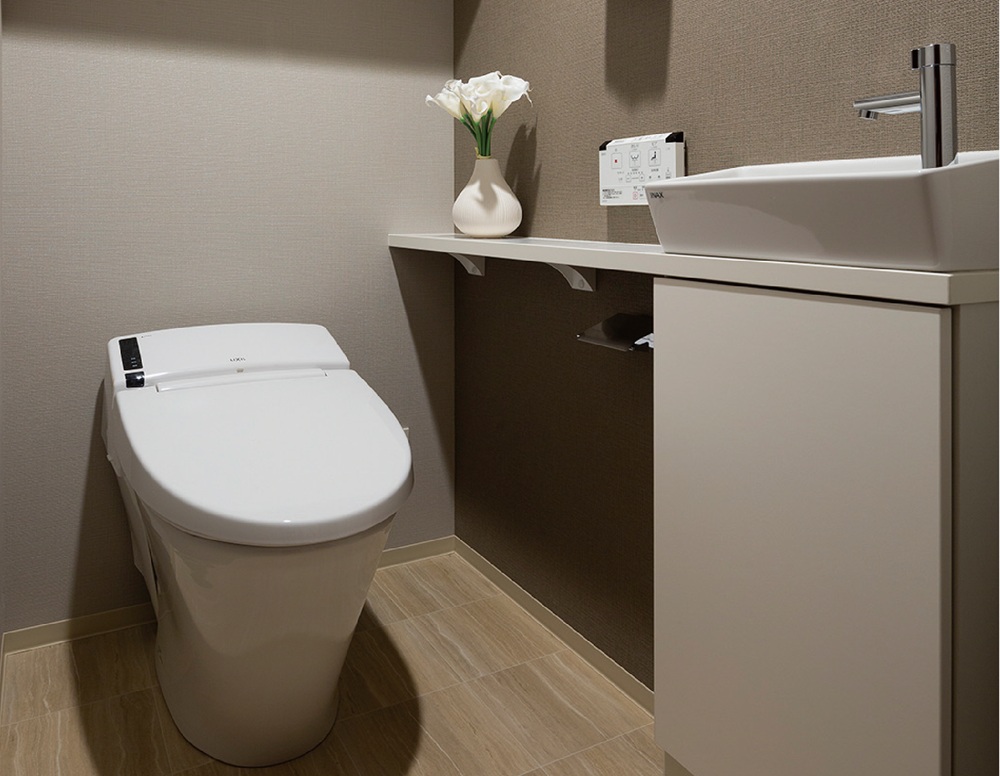 タンクレストイレ
手洗いカウンター付