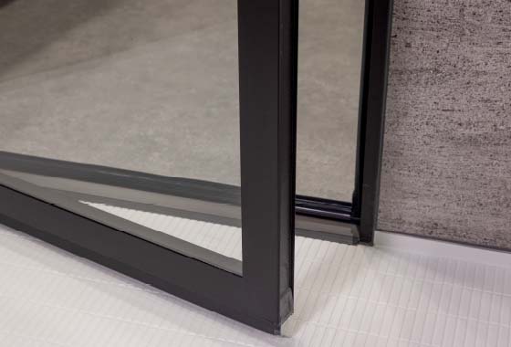 リフレイムドア