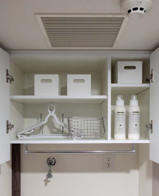 洗濯機上部吊戸棚