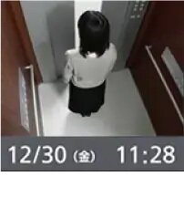 エレベーター
防犯カメラ