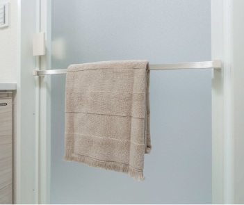 ドア外タオル掛
