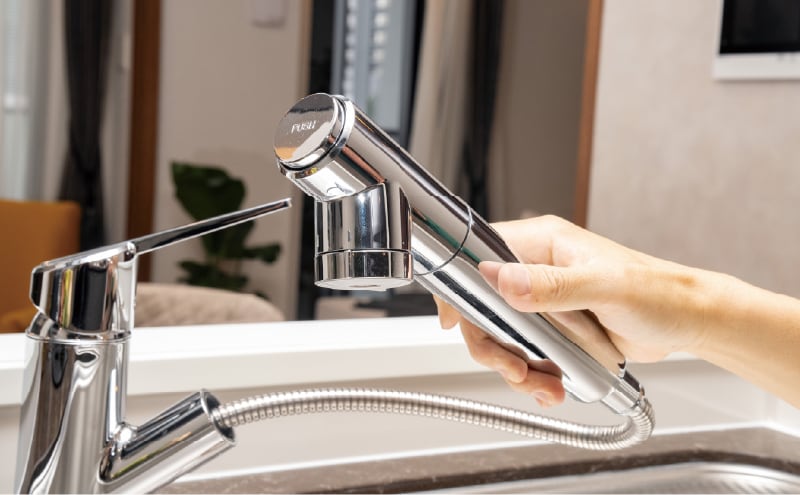 浄水器一体型混合シャワー水栓