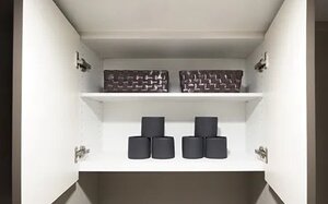 トイレ上部吊戸棚