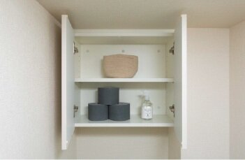 トイレ吊戸棚