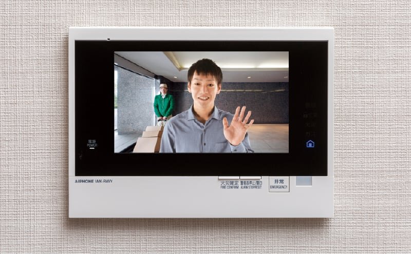 7型ワイドタッチパネル式
カラーモニター付インターホン