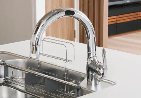 タッチレス水栓一体型浄水器（標準装備）