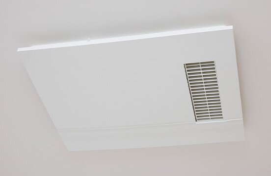 浴室換気暖房乾燥機
