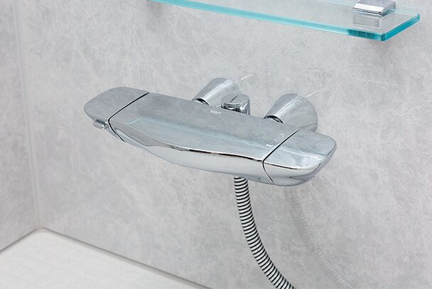 壁付きサーモ水栓
（GROHE）