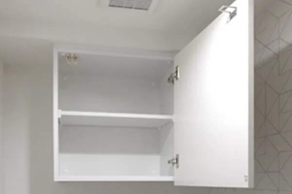 トイレ吊戸棚