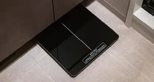ヘルスメーター収納スペース