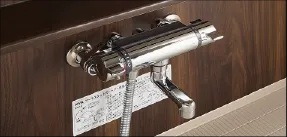 サーモスタット付混合
水栓&浴室カウンター