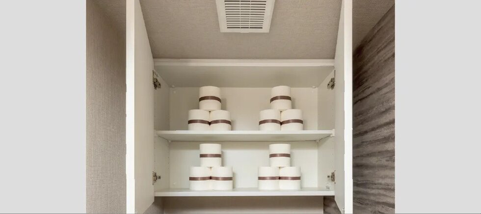 トイレ吊戸棚