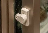 指詰め防止サッシ