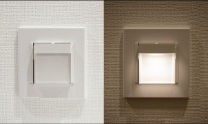 保安灯付フットライト