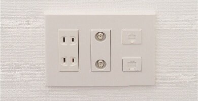 マルチメディアコンセント