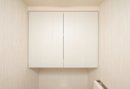 トイレ吊戸収納