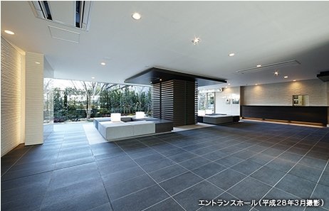エントランスホール