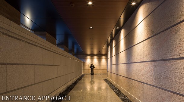 ENTRANCE APPROACH