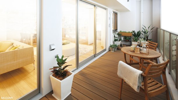 BALCONY