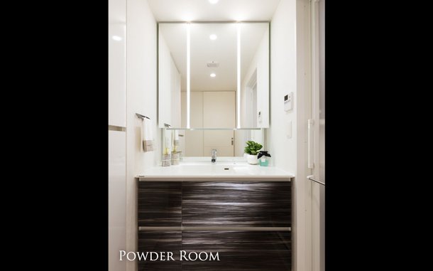 POWDER ROOM