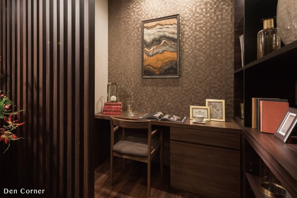 Den Corner