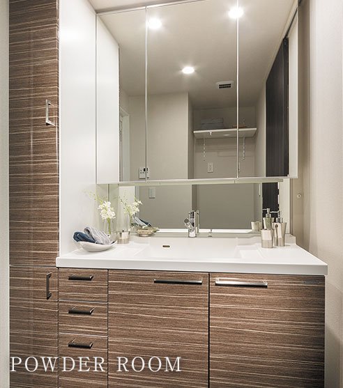 POWDER ROOM