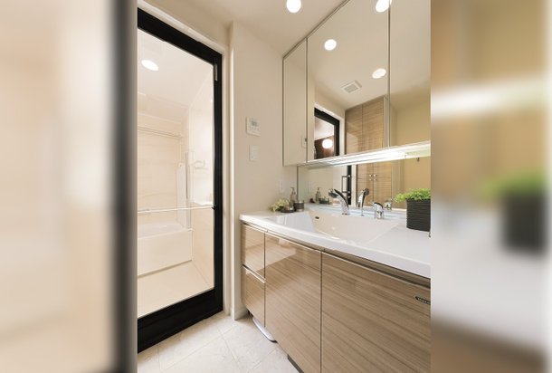 POWDER ROOM