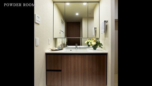 POWDER ROOM
