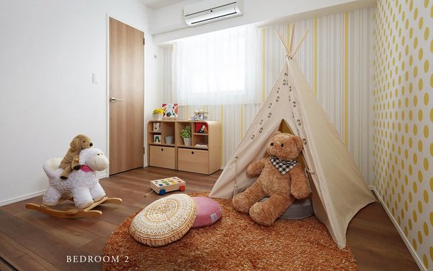BEDROOM 2