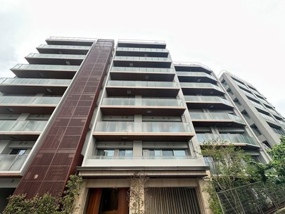 バースシティすずかけ台