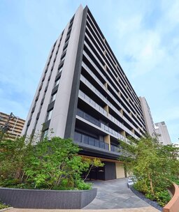 シーンズ南森町