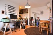 シンプルで味のあるインテリアで作るリラックス部屋
