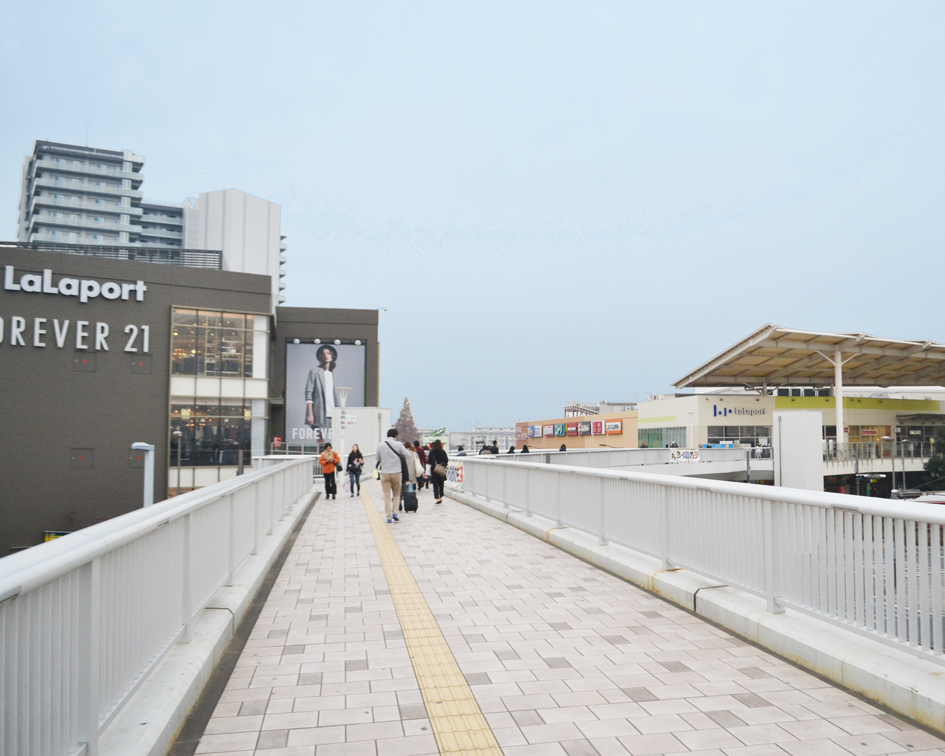 新三郷駅