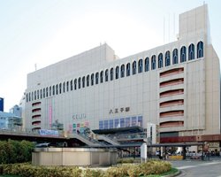 セレオ八王子北館