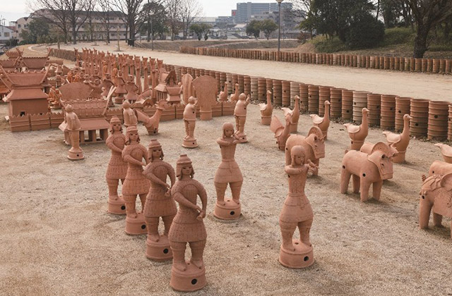 今城塚古墳公園