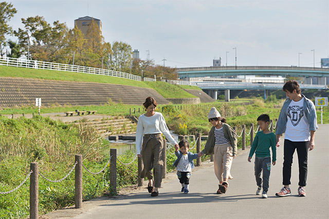 緑あふれ、川風を感じながら心地よく暮らせる摂津市。