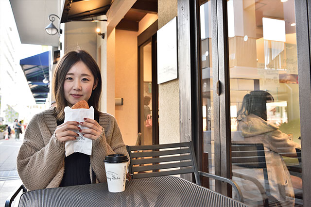 駅前のお気に入りのお店に、仕事帰りに立ち寄ることも。