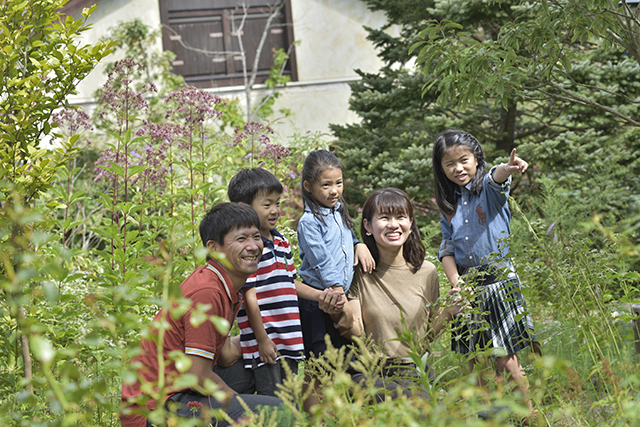 家族で楽しめるスポットで休日を楽しむS様ファミリー。