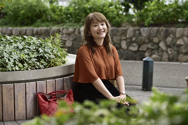 「緑があって華やかで、清潔感のある街の雰囲気が好き」と話すT様。