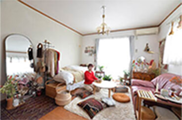 お花と色を楽しむ温かみのある空間