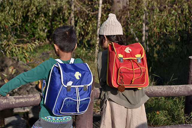 小学校入学時に希望者全員に無料配付されるランドセル。