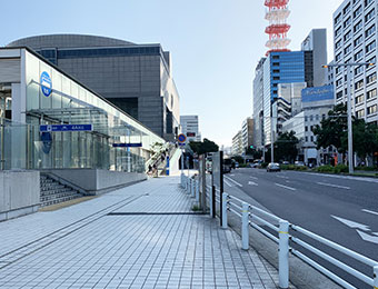 栄駅