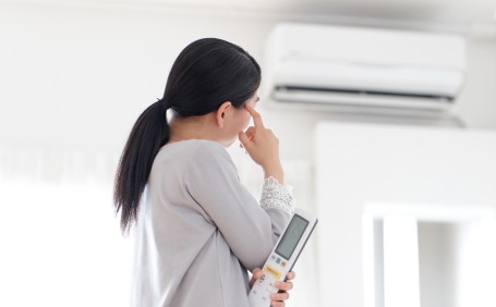 エアコンが効かない原因は？自分で解決する方法を解説
