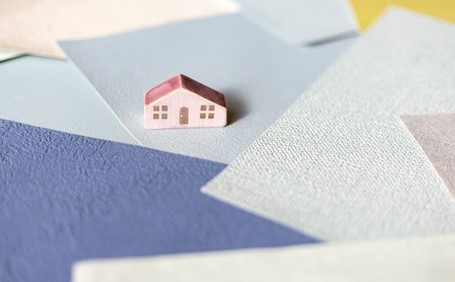 壁紙の選び方とは？失敗しないためのポイントや壁紙の種類について解説