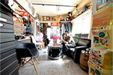 好きなものに囲まれた遊び心溢れるオリジナル空間