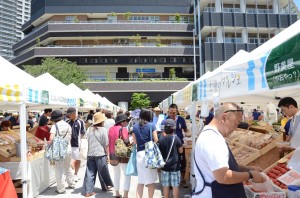 オーガニック野菜大集合！　勝どきの日本最大級マルシェ