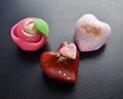 かわいいハート型の上生菓子 　バレンタインも和菓子を楽しもう〜
